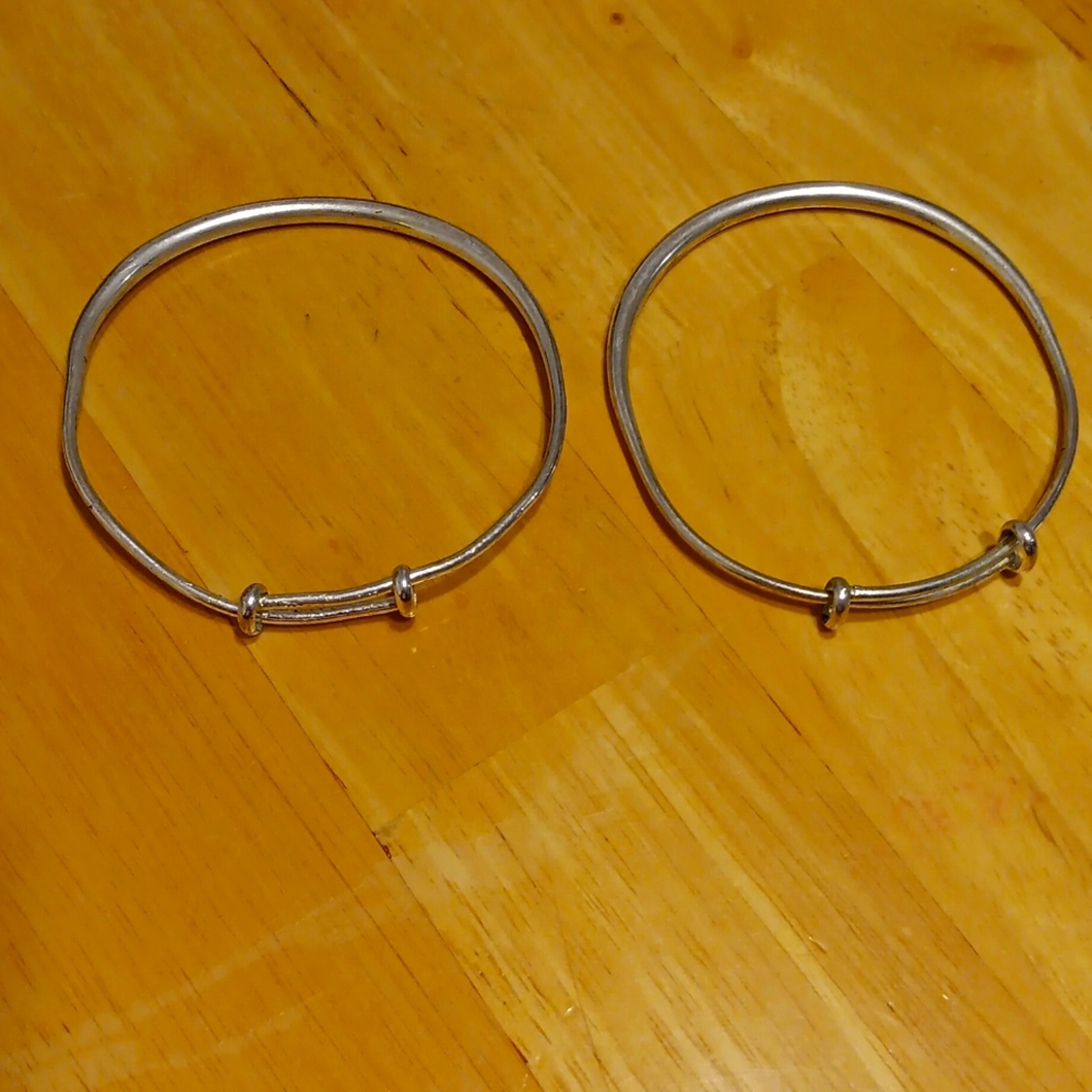 Set of 2 Bracelets - Picture 2 of 3